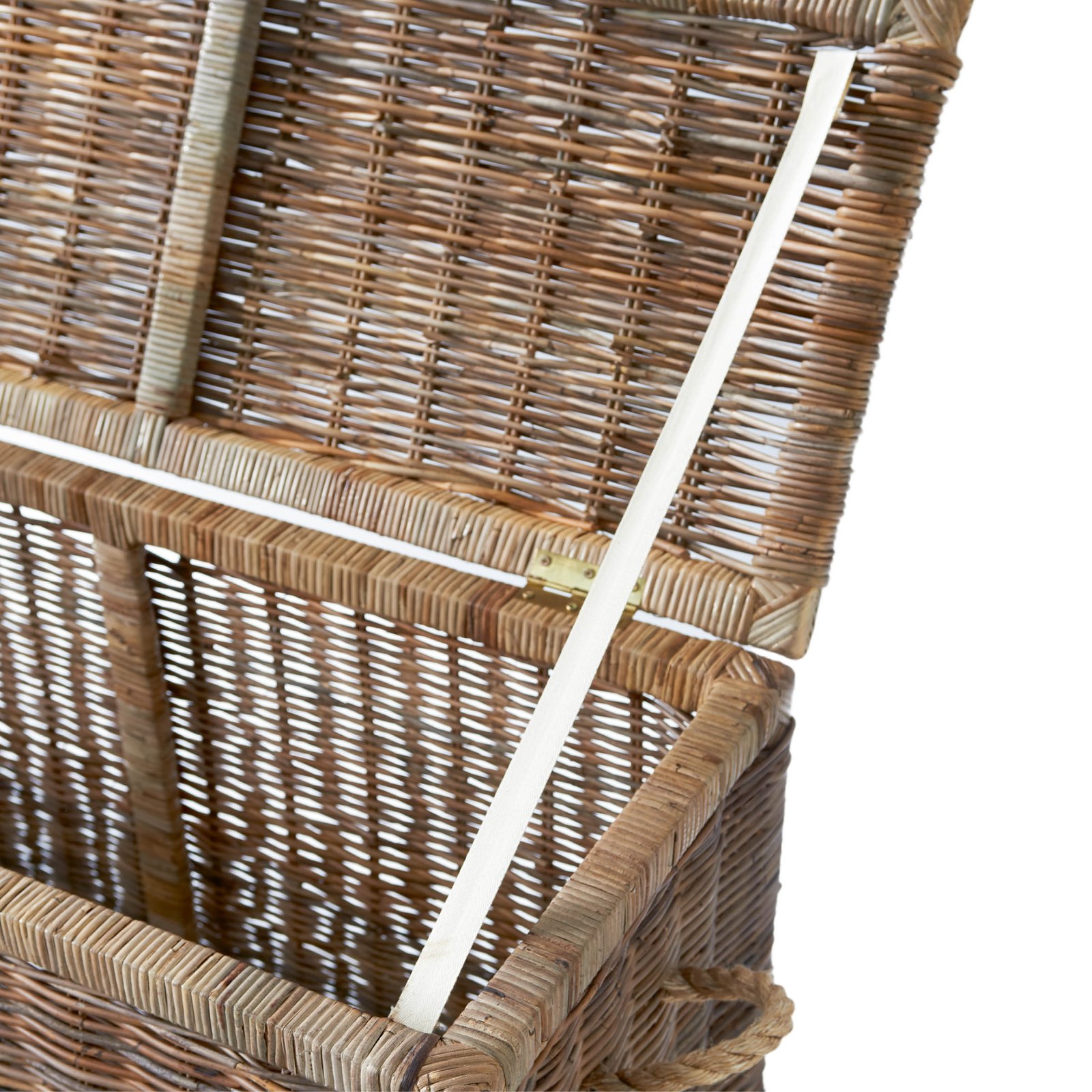 Rustic Rattan Cobblers Wharf Trunk