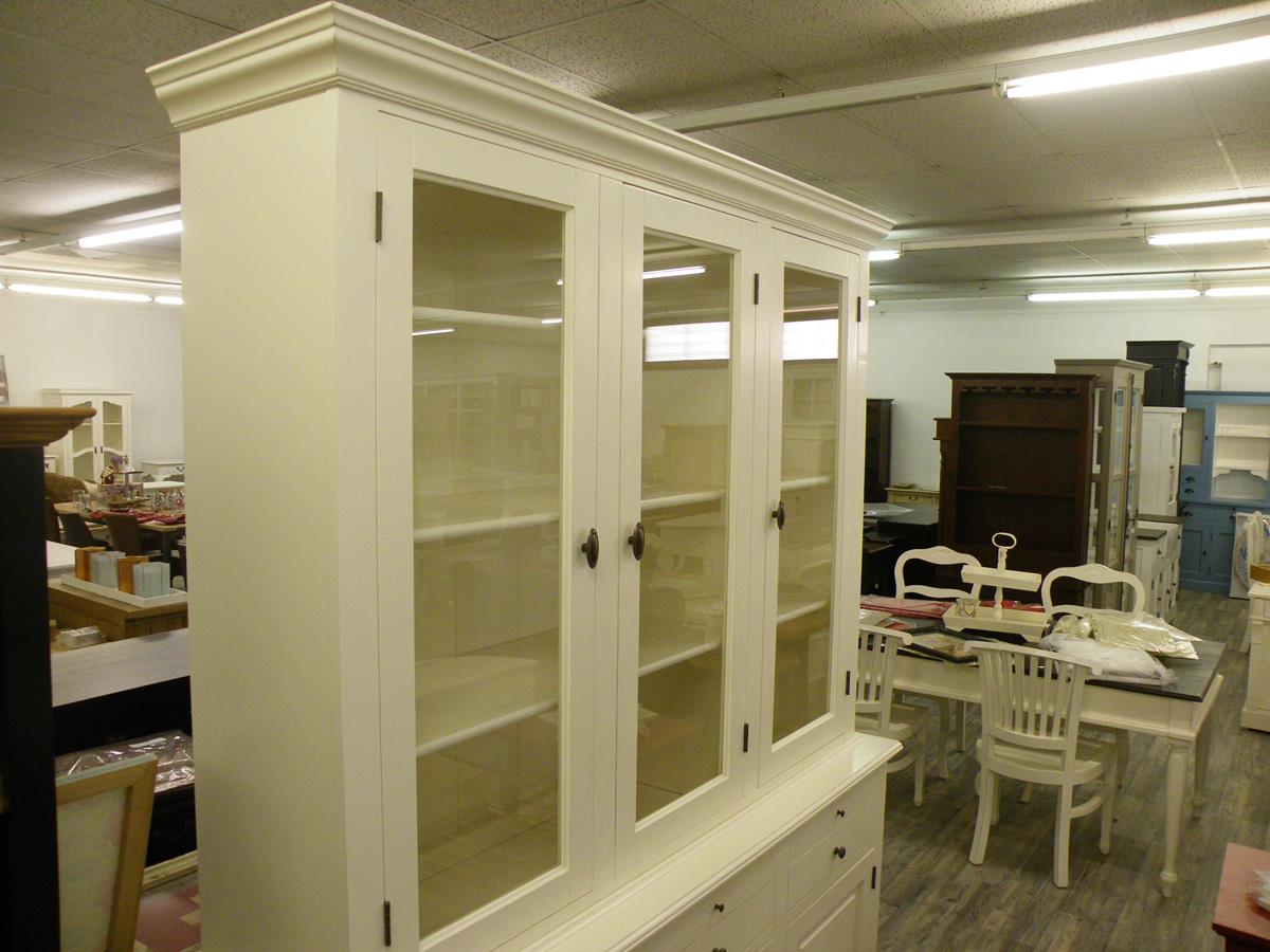 dscf9976_copy_ Stilvoller Hochschrank im Shabby Chic