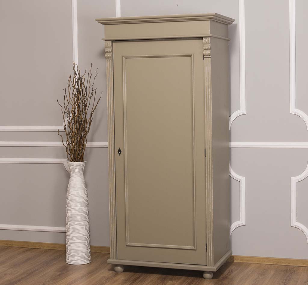 Kleiderschrank im Landhausstil - in vielen Farben erhältlich!