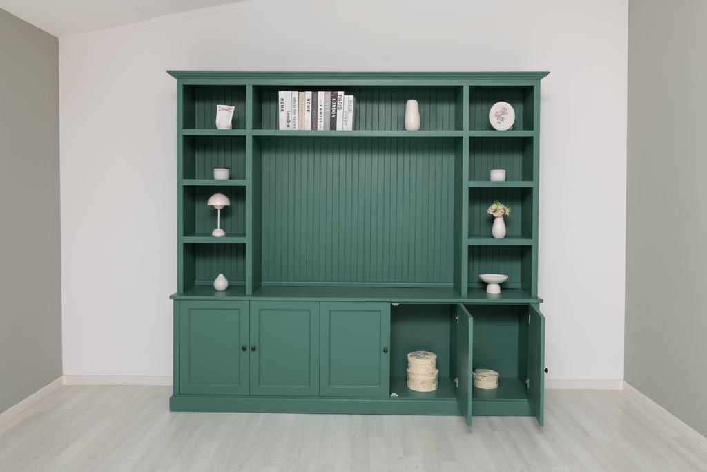 Großer TV-Schrank im englischen Landhausstil - in vielen Farben erhältlich! Großer TV-Schrank im englischen Landhausstil - in vielen Farben erhältlich!