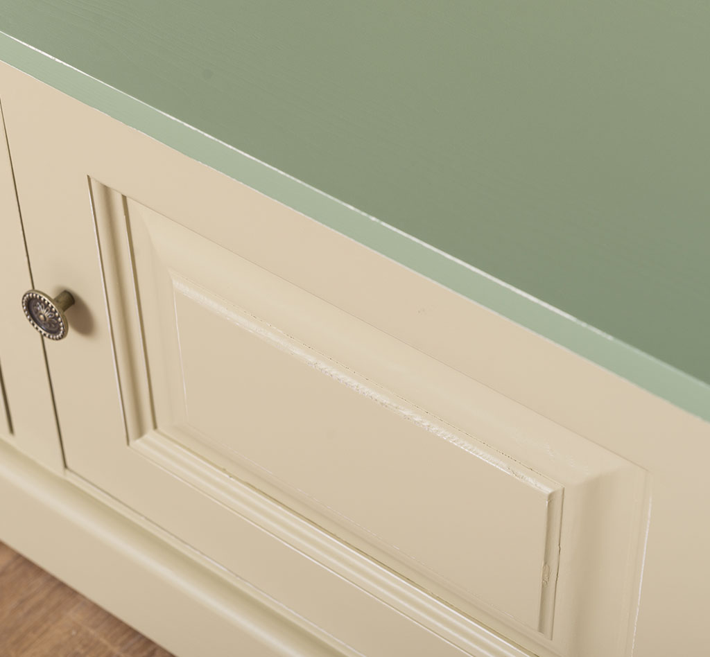 Garderobenschrank im Landhausstil - in vielen Farben erhältlich!