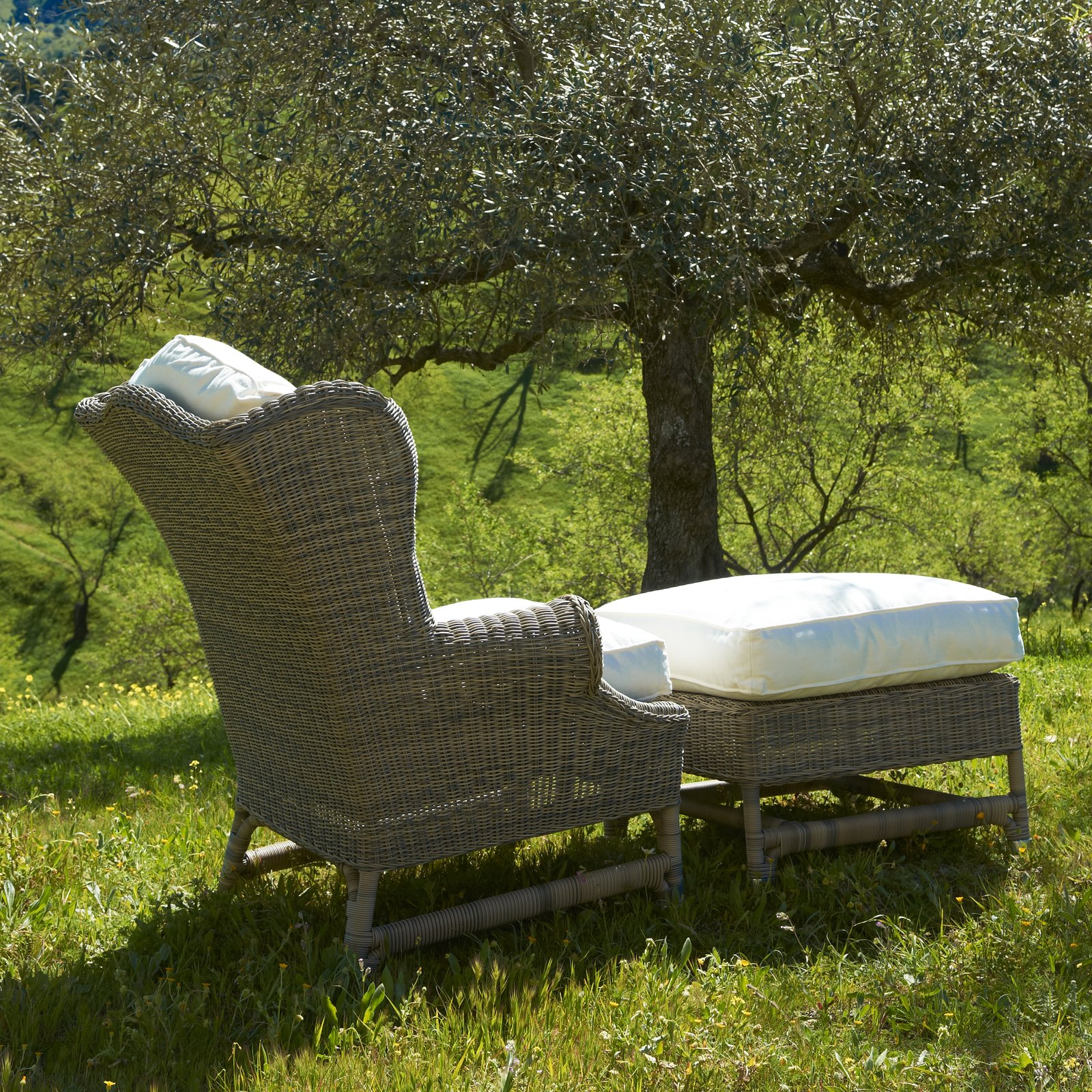 Nicolas Outdoor Footstool