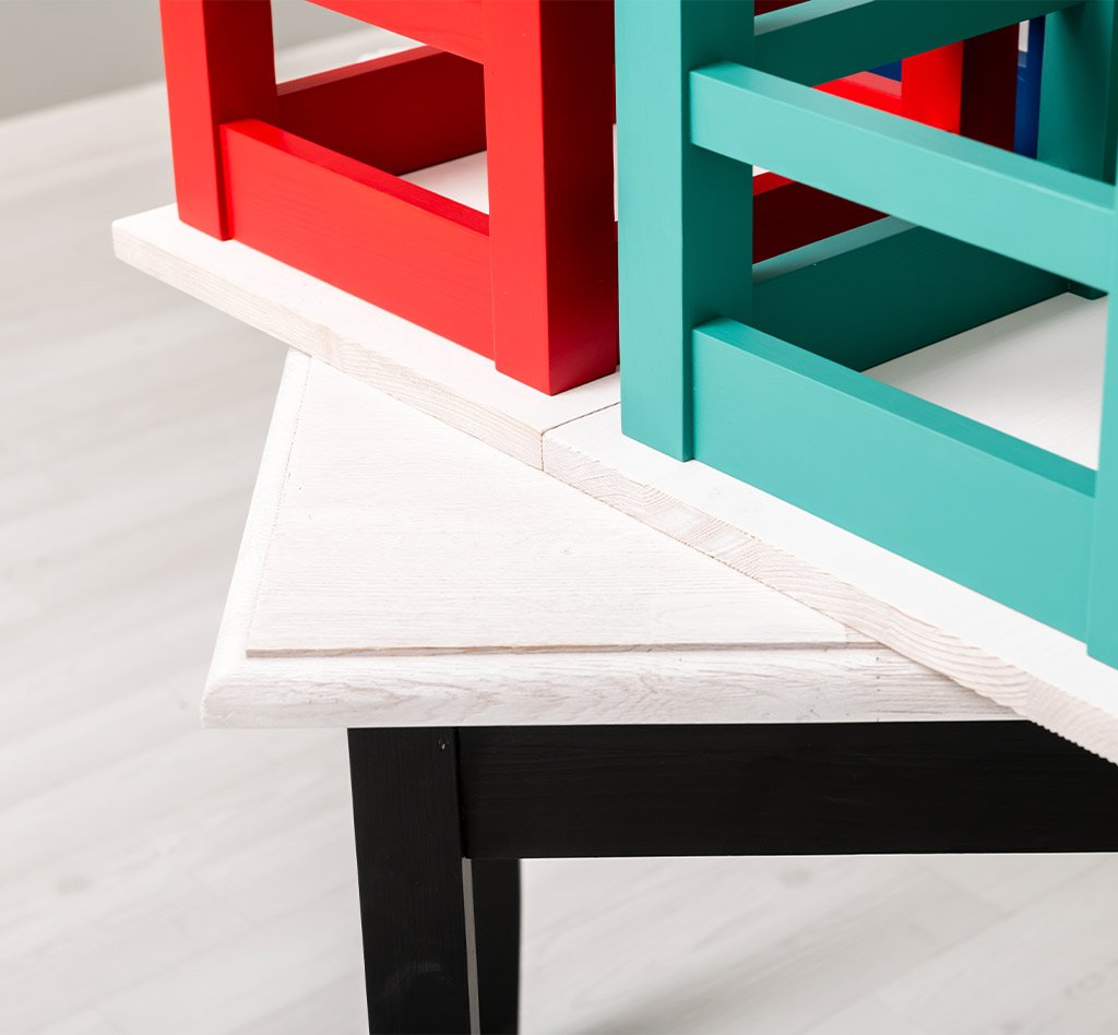 Essgruppe Luberon Multicolor mit Tisch und vier Stühlen