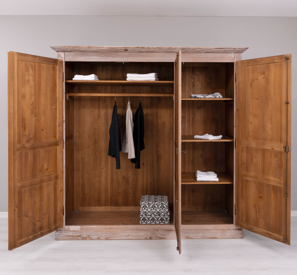 Eleganter Kleiderschrank im Landhausstil - in vielen Farben erhältlich!