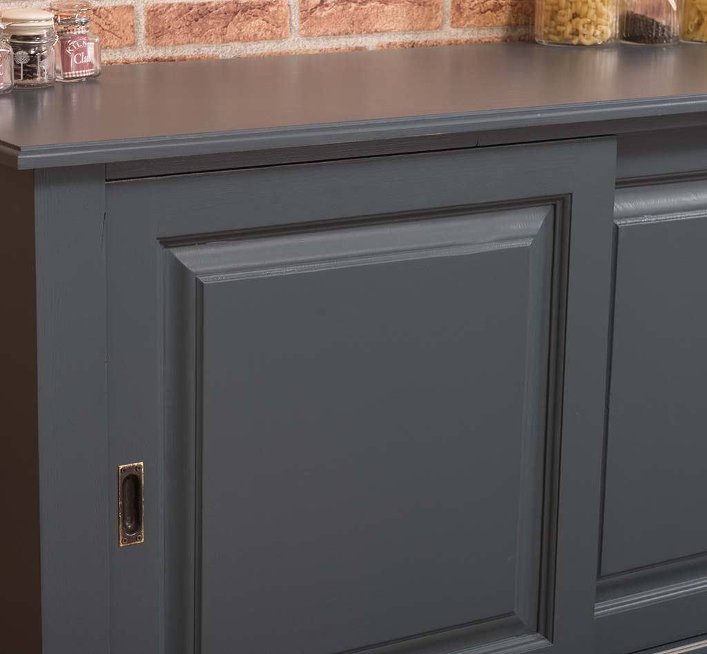 Kompaktes Sideboard im schlichten Landhausstil mit Schiebetüren - in vielen Farben erhältlich!