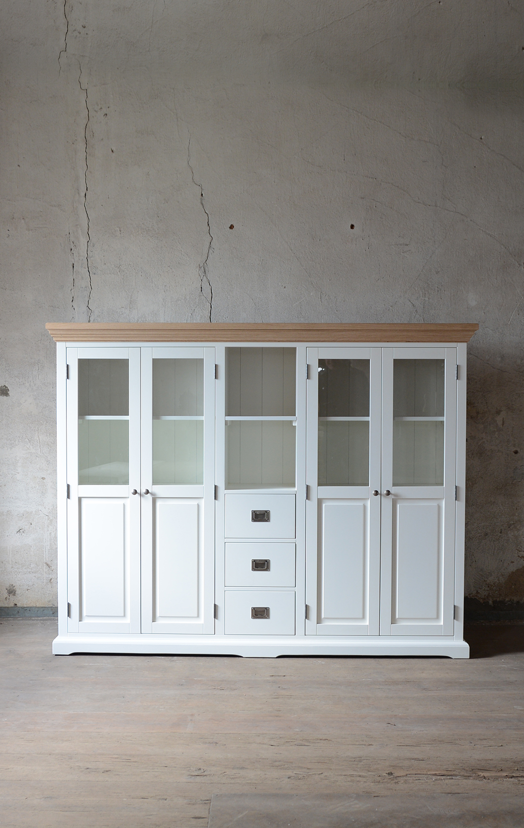 Highboard Lisse im edlen Landhausstil