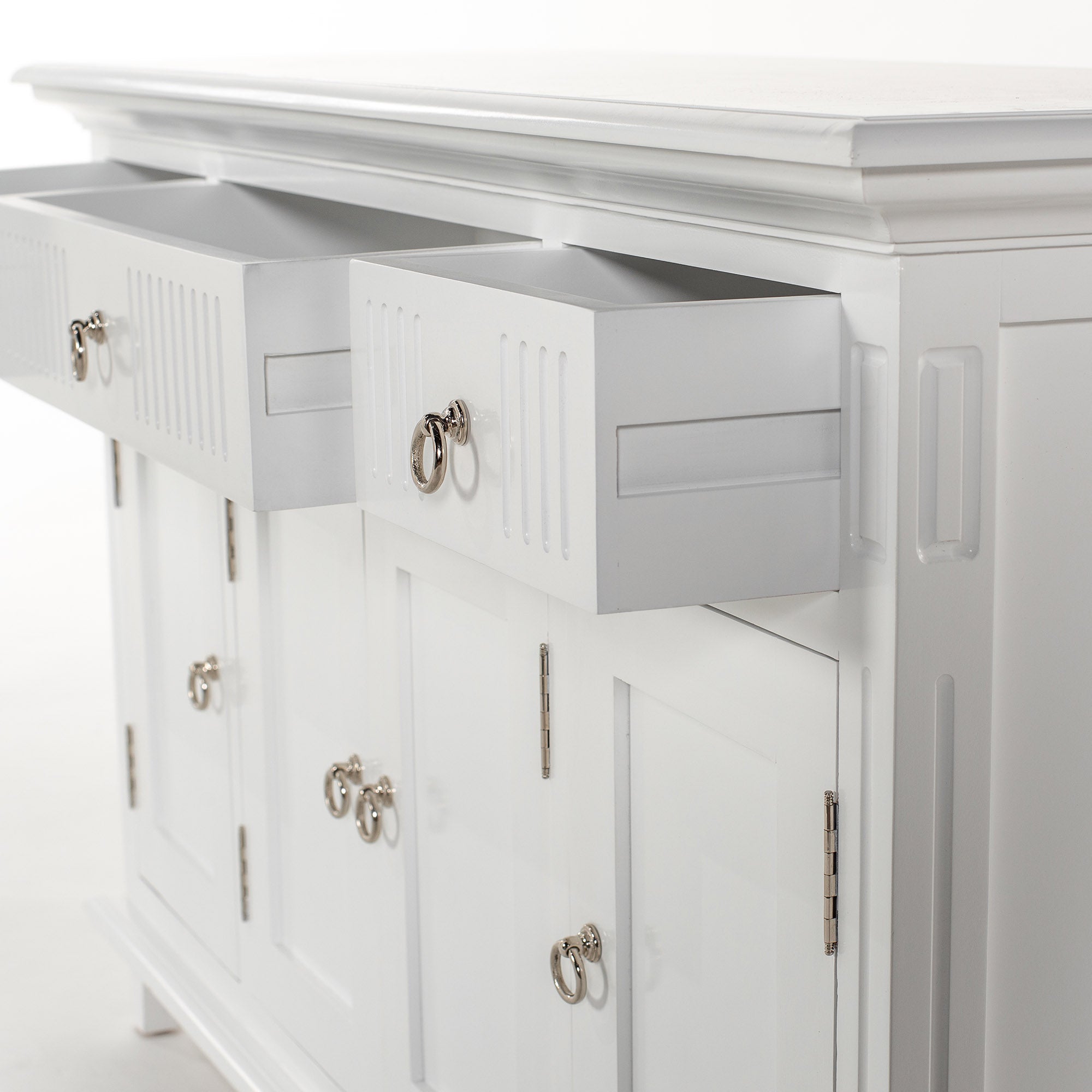 Skansen Sideboard mit 4 Türen und 3 Schubladen – Klassisches Weiß