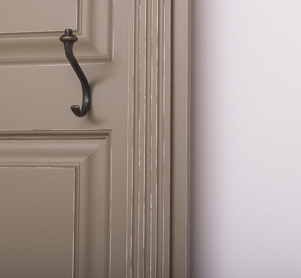 Gepflegte Landhaus-Garderobe im Shabby Style - in vielen Farben erhältlich!