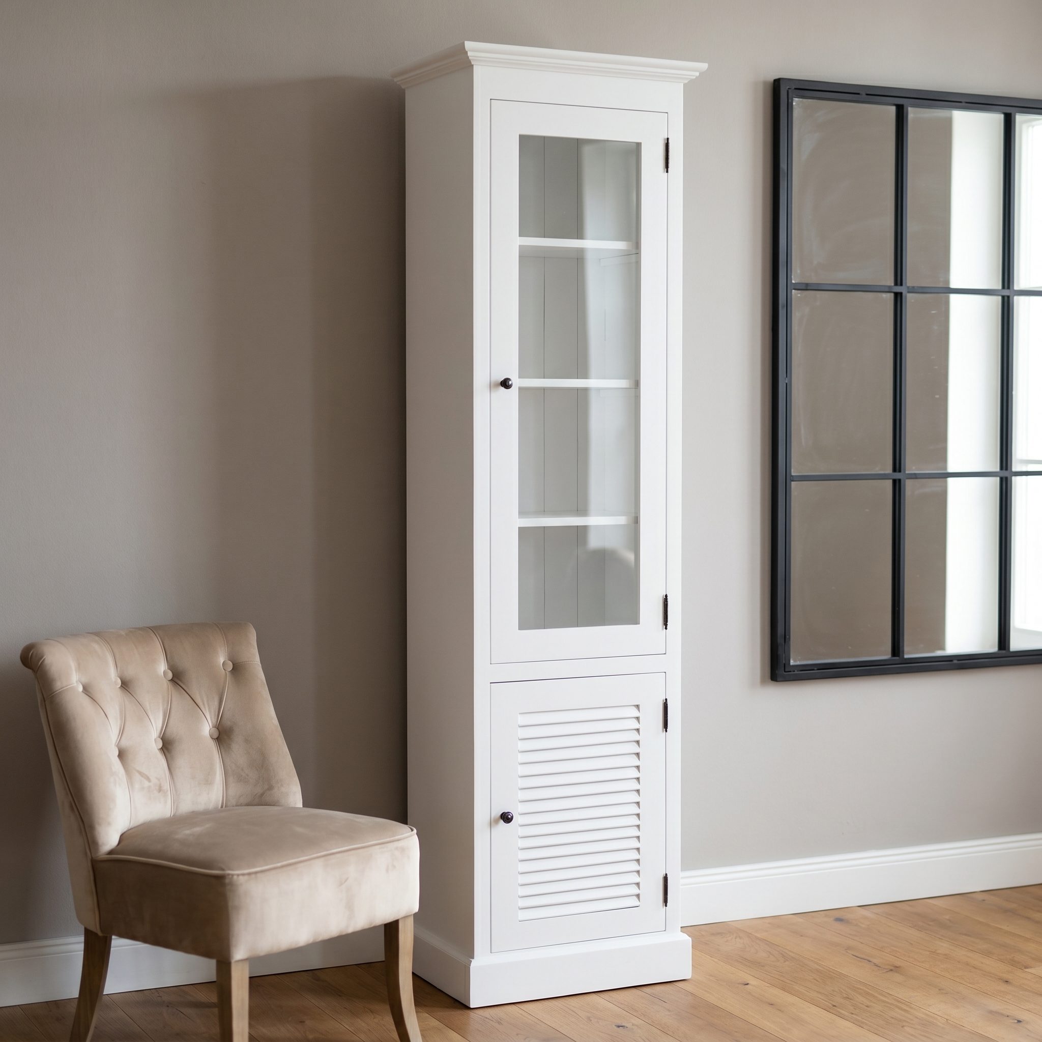 Schmaler Vitrinenschrank im Shabby Chic - in vielen Farben erhältlich!