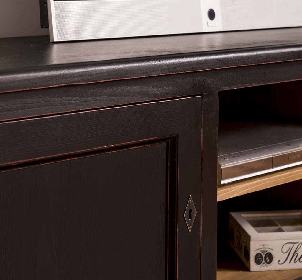 Rustikal eleganter TV Tisch - in vielen Farben erhältlich!