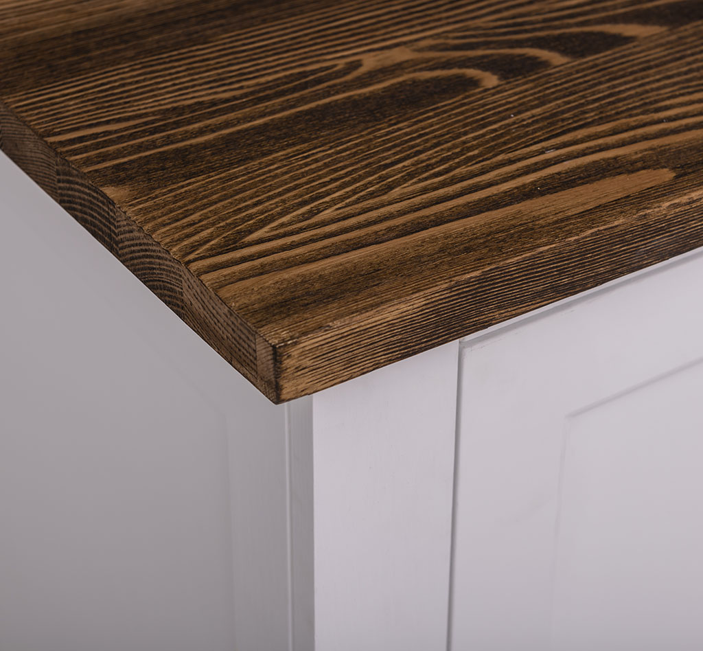 Hochwertige Umhausung für eine kleine Spülmaschine - perfekt für die Landhausküche! Hochwertige Umhausung für eine kleine Spülmaschine - perfekt für die Landhausküche!