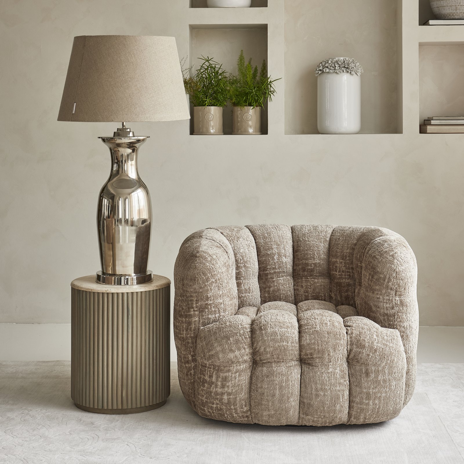 Villanova End Table