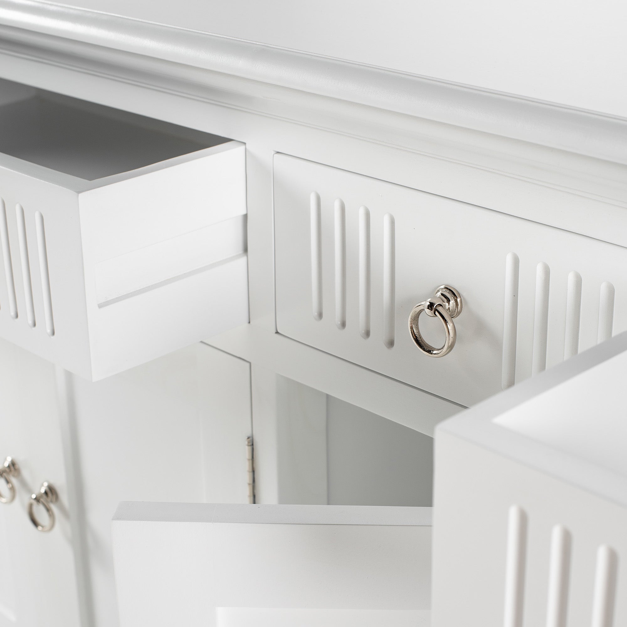 Skansen Sideboard mit 5 Türen – Skandinavischer Landhausstil