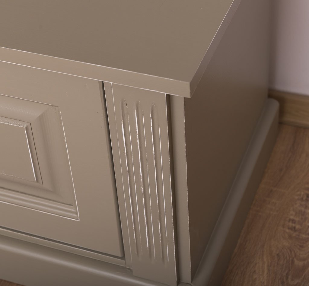 Gepflegte Landhaus-Garderobe im Shabby Style - in vielen Farben erhältlich!