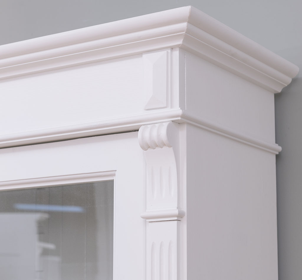 Klassische Landhausvitrine mit Schubladen - in vielen Farben erhältlich! Klassische Landhausvitrine mit Schubladen - in vielen Farben erhältlich!