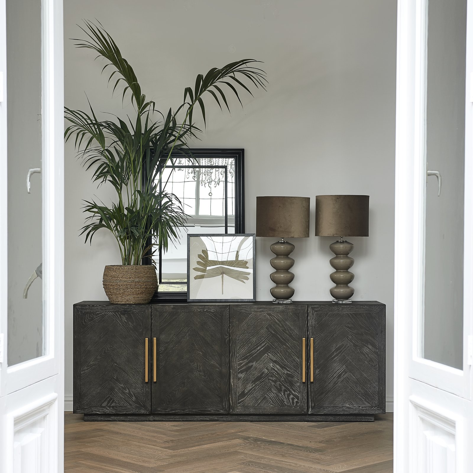 5th Avenue Dresser