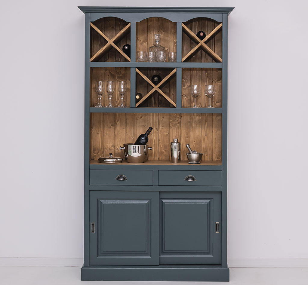 Kompakter Barschrank im Landhausstil - in vielen Farben erhältlich! Kompakter Barschrank im Landhausstil - in vielen Farben erhältlich!