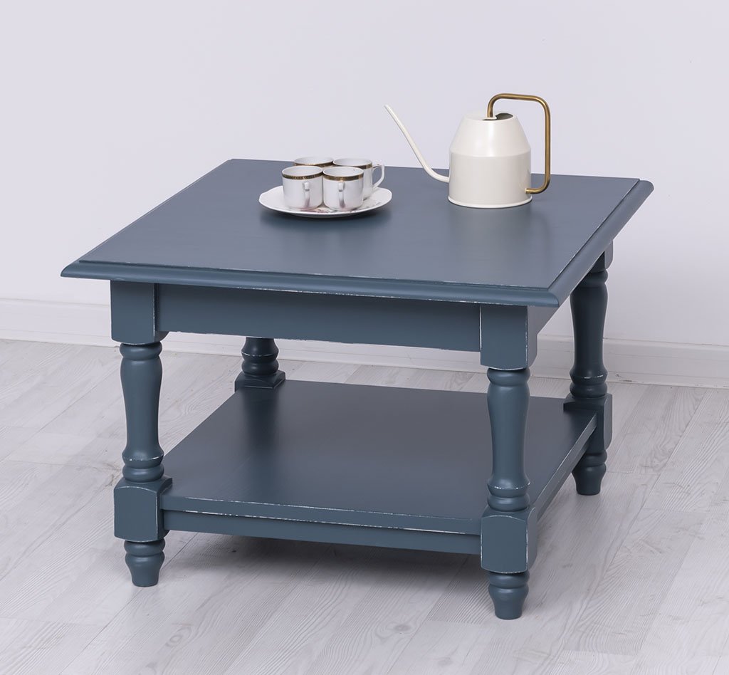 Couchtisch Luberon mit gedrechselten Beinen und Ablage, 65 cm