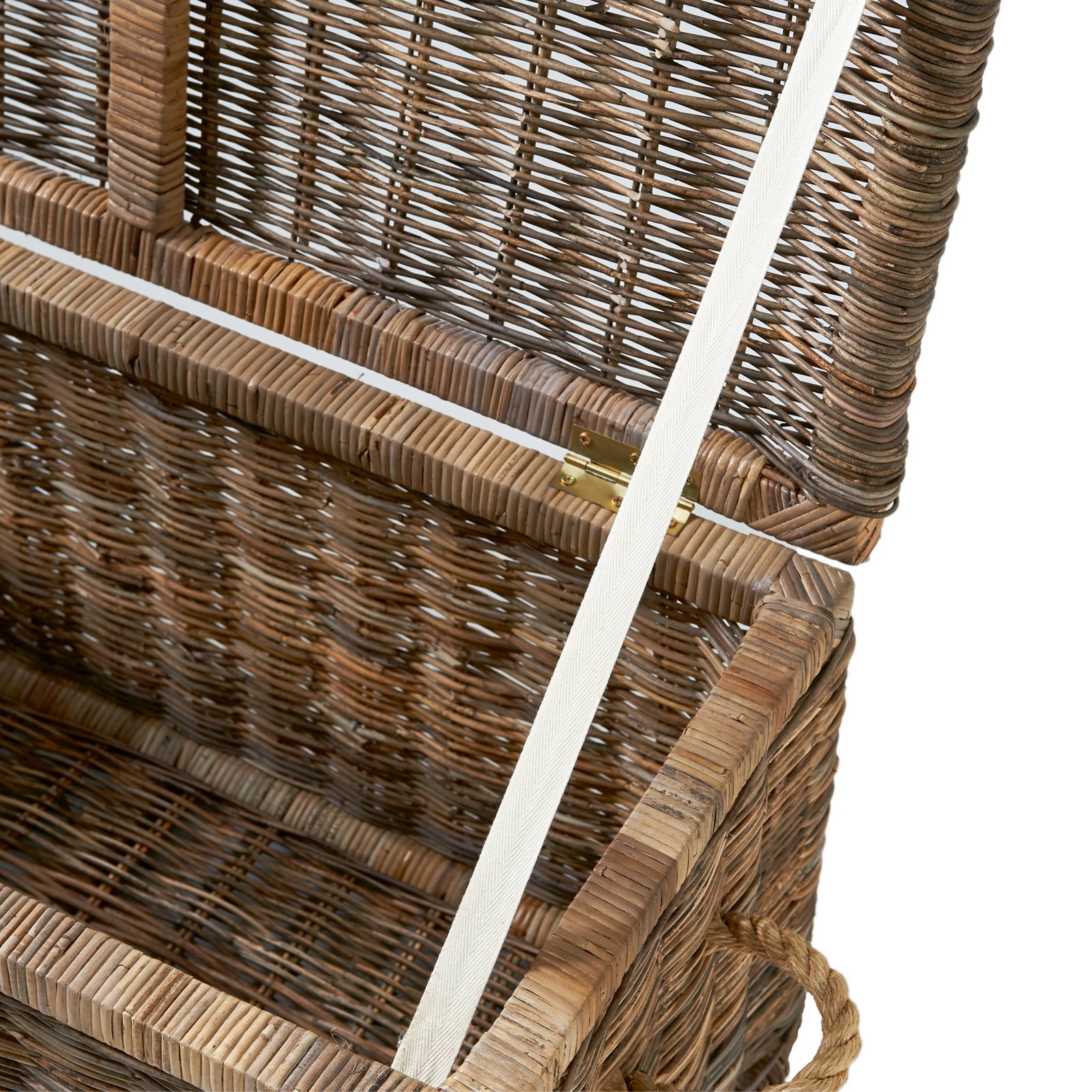 Rustic Rattan Cobblers Wharf Trunk