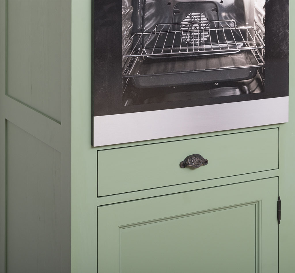 Ofenschrank im Landhausstil - in vielen Farben erhältlich!