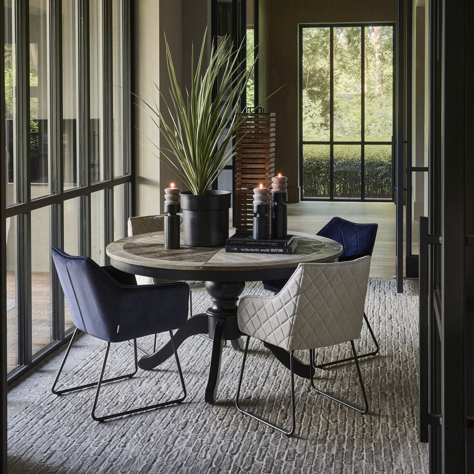 Le Marais Dining Table Extendable