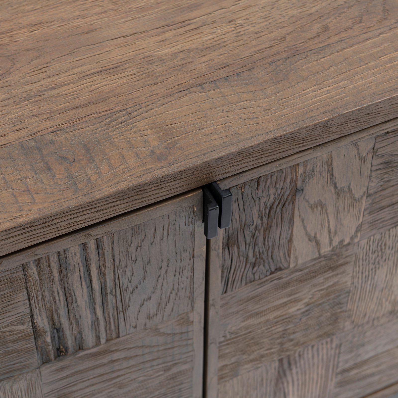 Mac Arthur Park Flatscreen Dresser