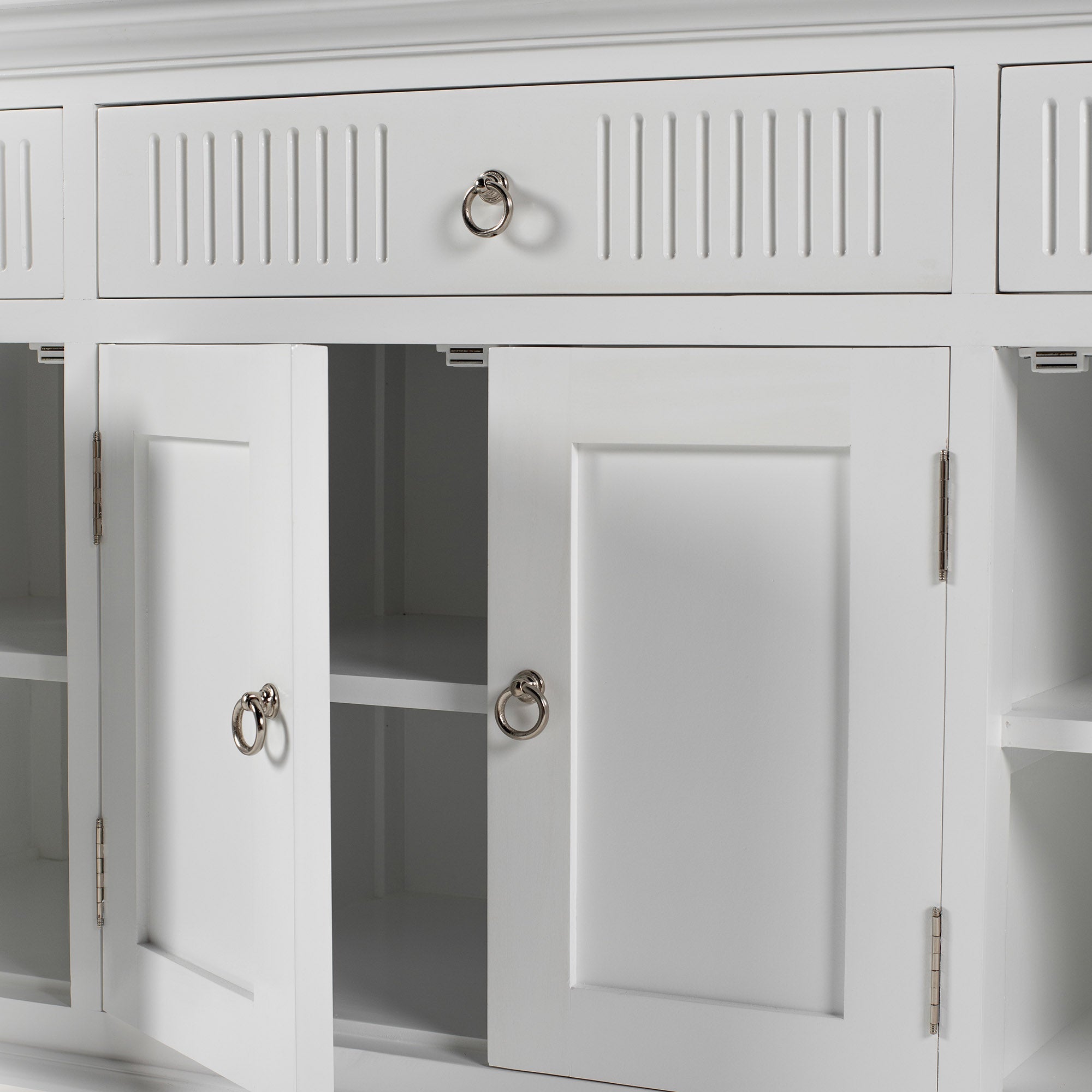Skansen Sideboard mit 4 Türen und 3 Schubladen – Klassisches Weiß