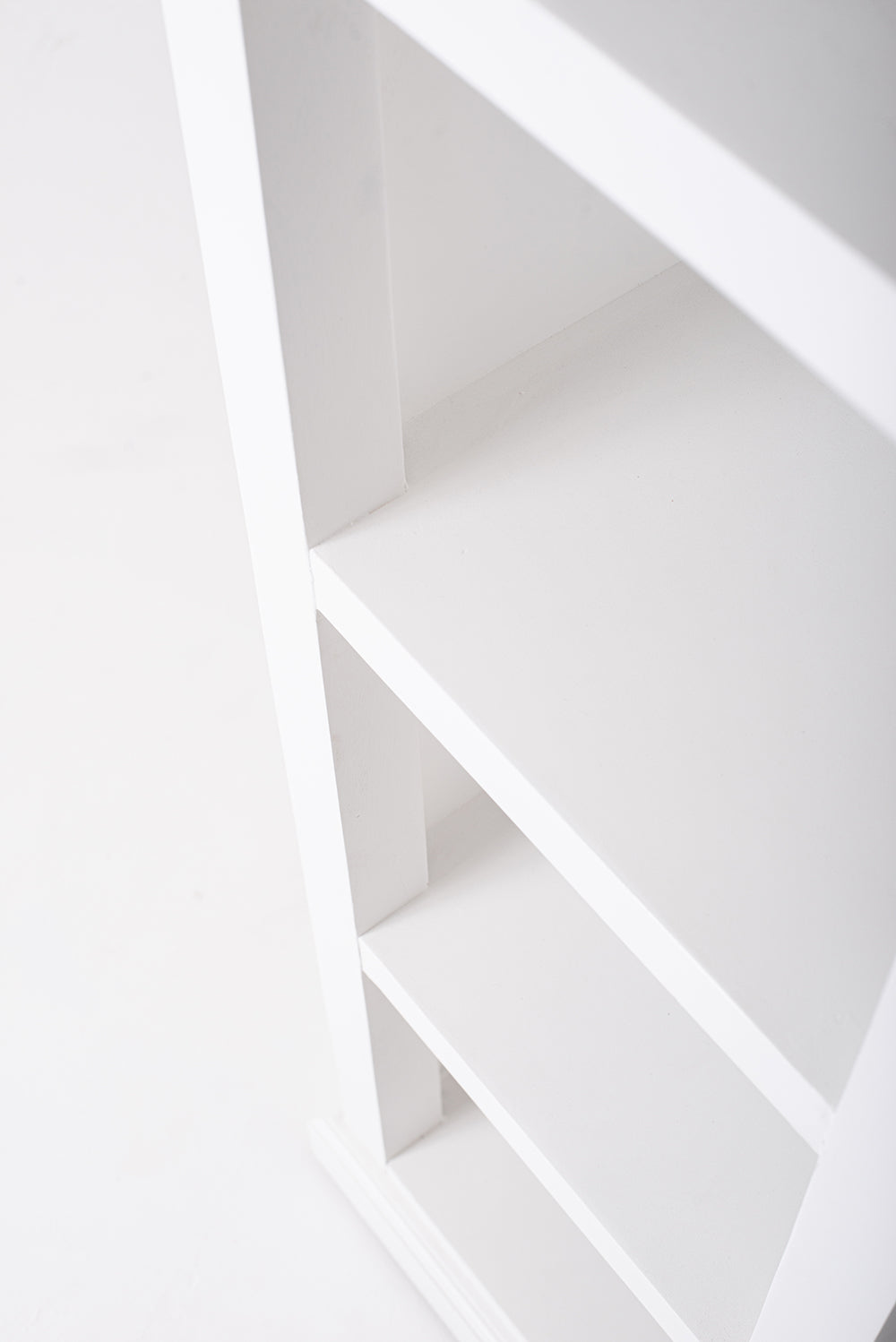 Halifax Bücherregal schmal – Weiß