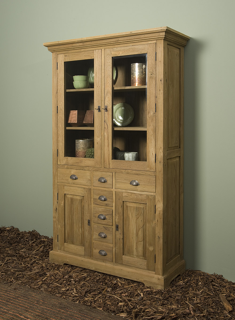 Breite Vitrine Avignon aus recyceltem Teakholz