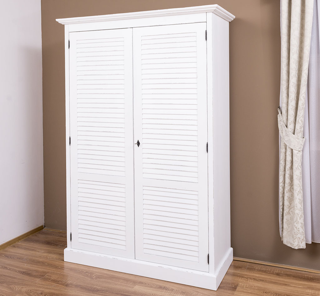 Edler Kleiderschrank mit Lamellentüren - in vielen Farben erhältlich!