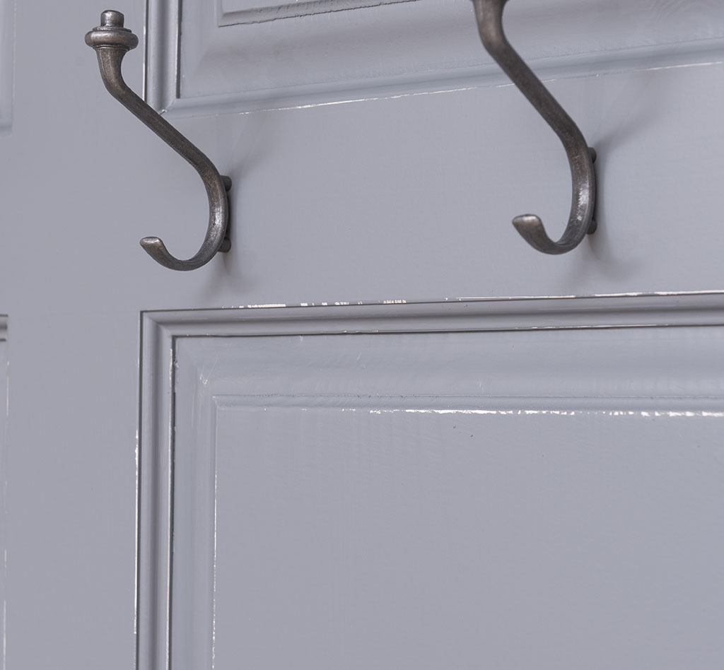 Gepflegte Landhaus-Garderobe im Shabby Style - in vielen Farben erhältlich!