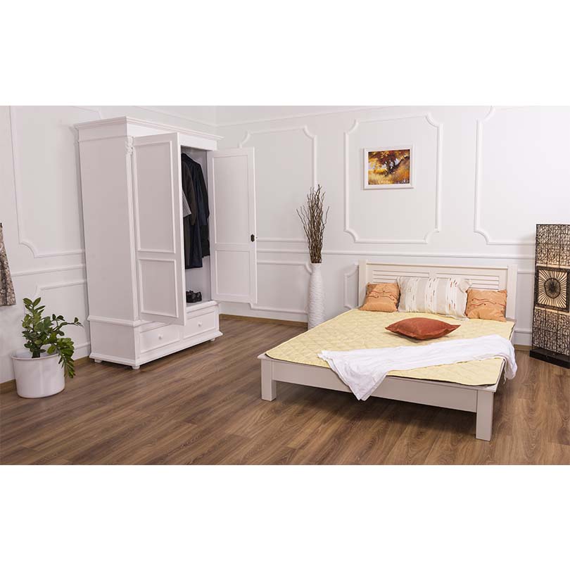 Zeitlose Eleganz im klassischen Landhausstil: Bett aus massivem Holz mit Lamellen - in vielen Farben erhältlich!
