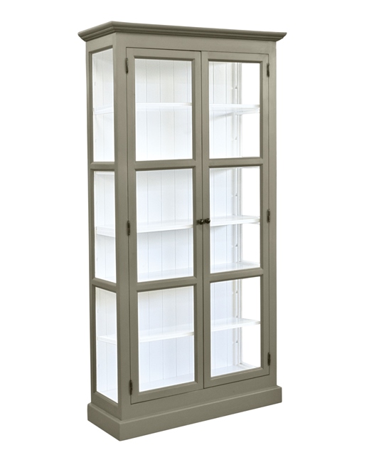 Vitrine für den gehobenen Landhausstil