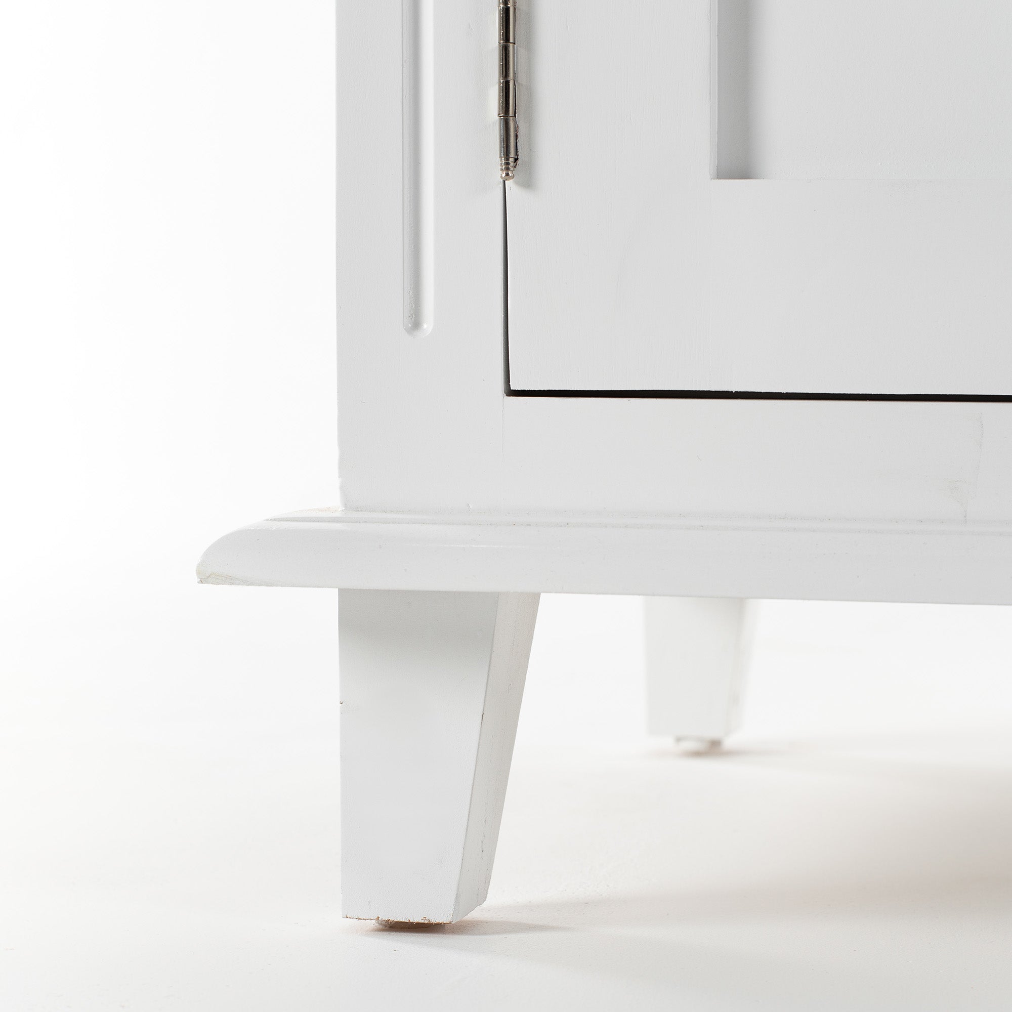 Skansen Sideboard mit 4 Türen und 3 Schubladen – Klassisches Weiß