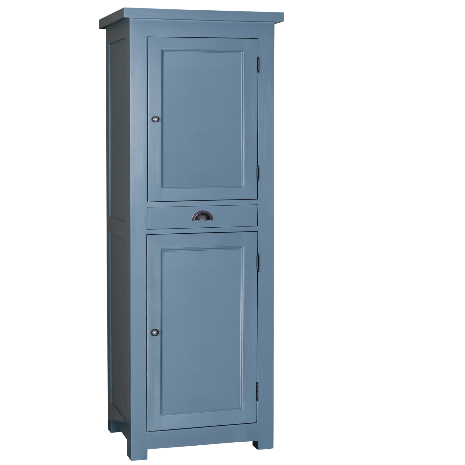 Schmaler Küchenschrank im Landhausstil