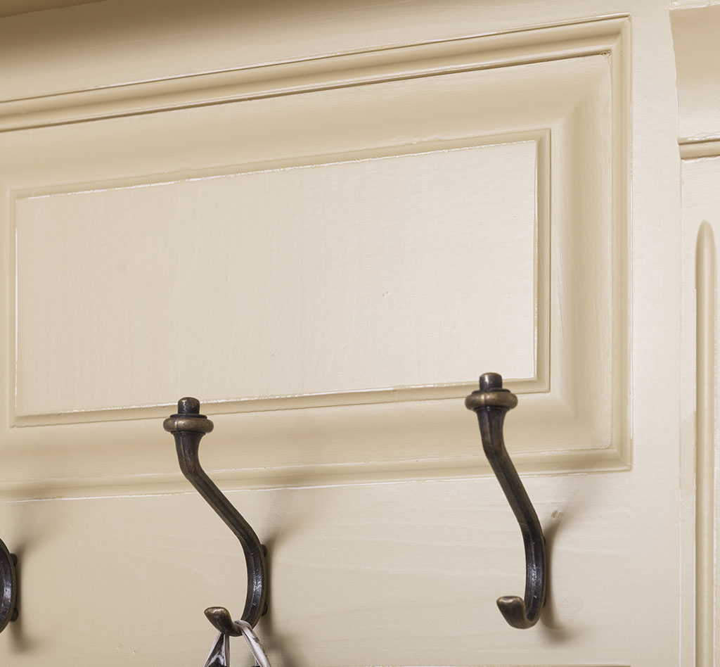 Garderobenschrank im Landhausstil - in vielen Farben erhältlich!