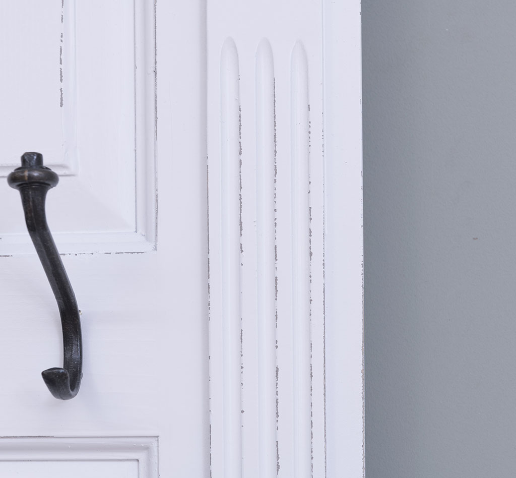 Große Garderobe mit Spiegel im Landhausstil - in vielen Farben erhältlich!