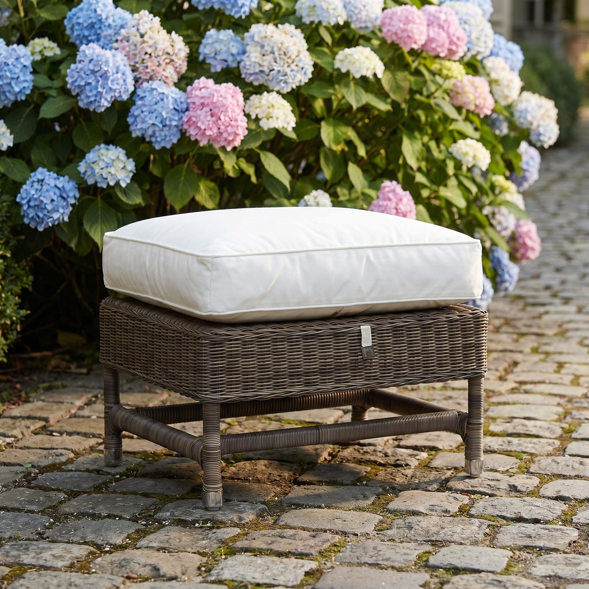 Outdoor Fußhocker Nicolas von Rivièra Maison