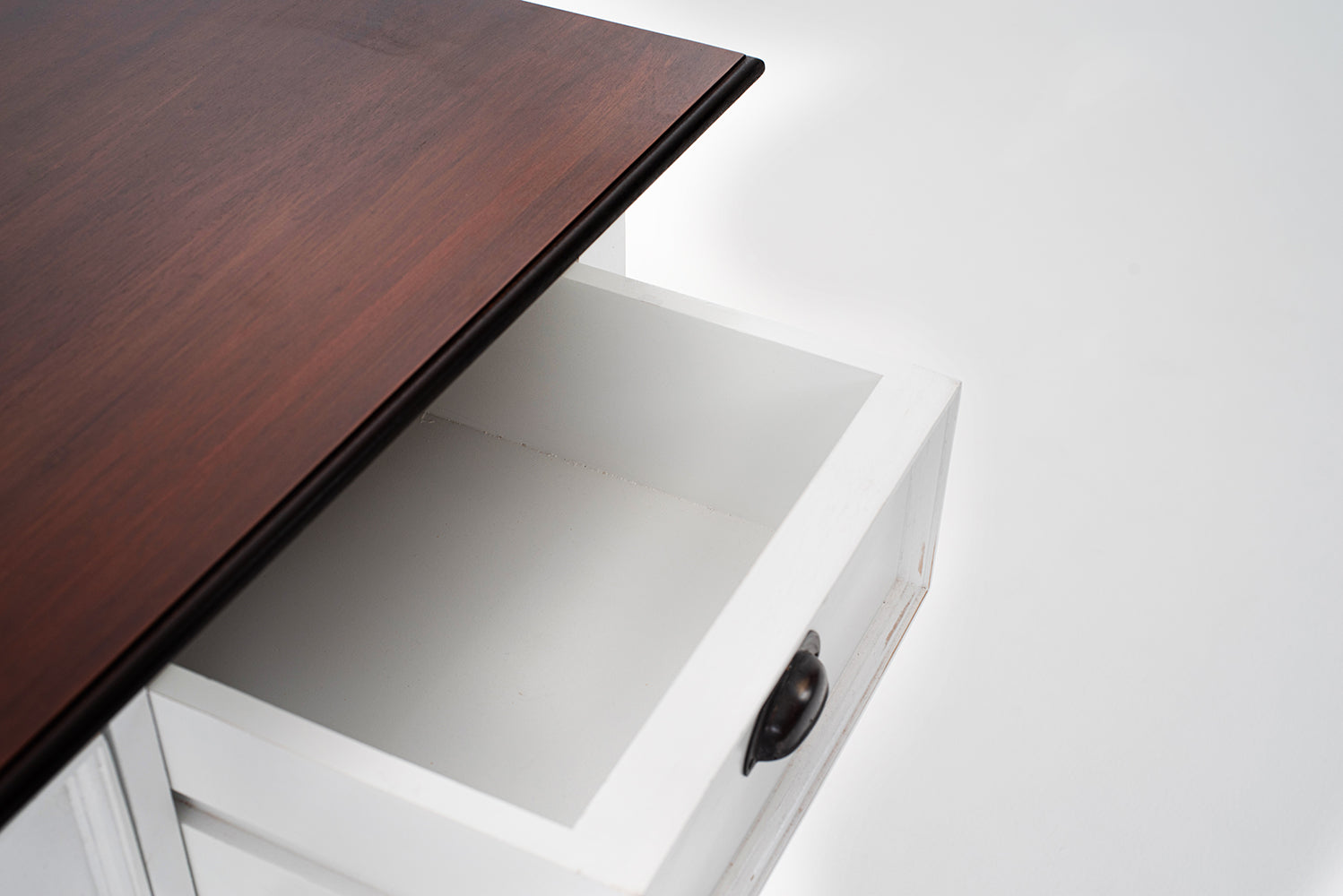 Halifax Sideboard Weiß mit brauner Holzplatte